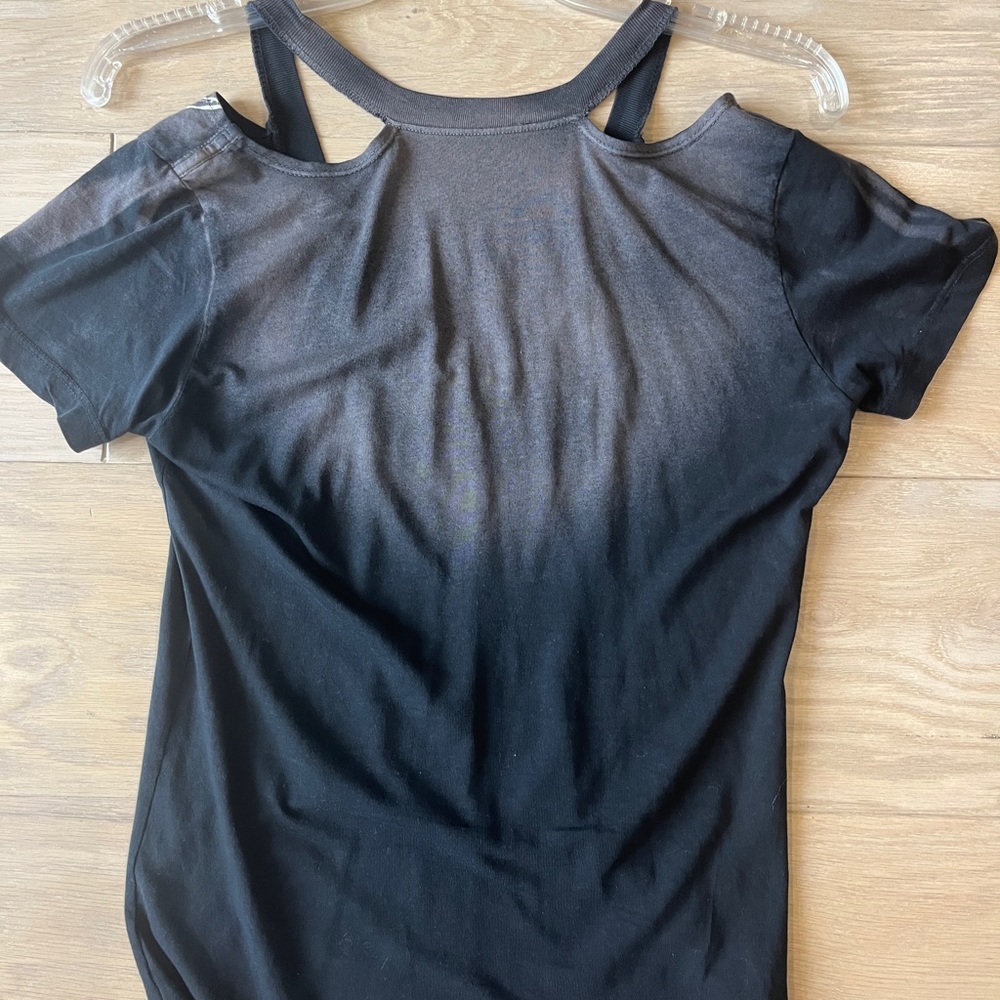 Women’s Affliction Cold Shoulder Bling Top Shirt XS - Picture 2 of 2